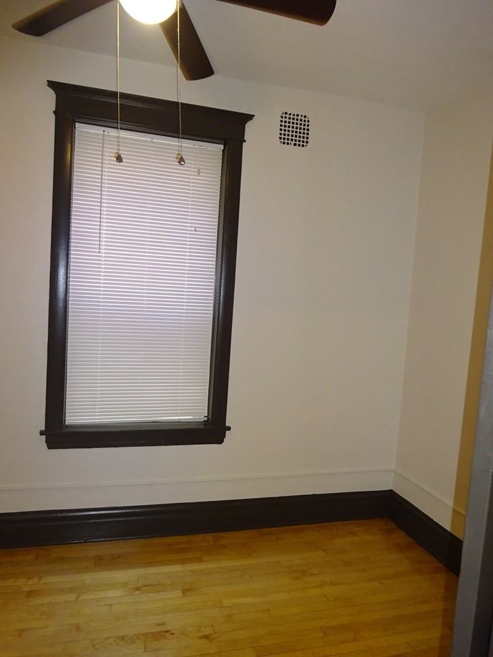 2602 W 22nd Pl ##2 - Photo 5 of 12