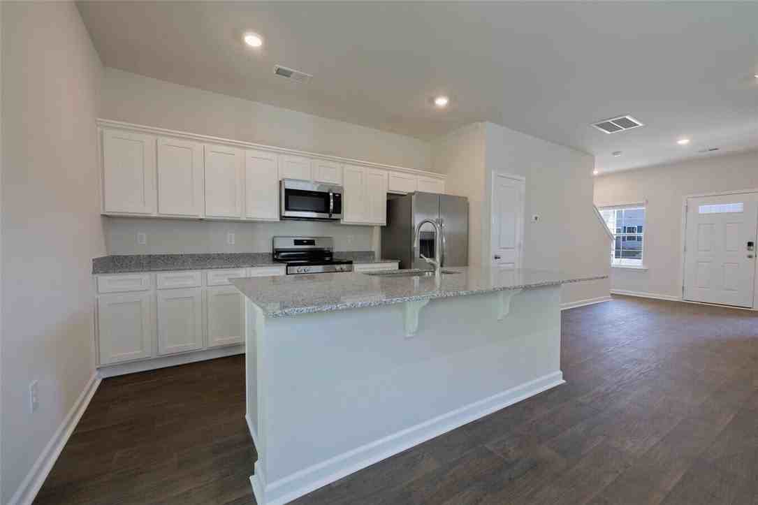 111 Pendleton Place Way - Photo 7 of 16