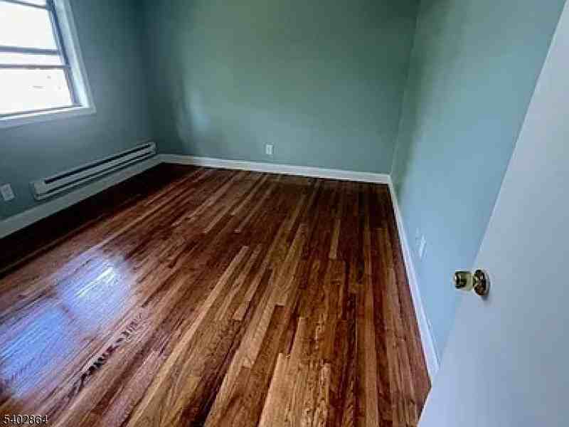 1266 Washington Ave Apt 9 - Photo 4 of 4