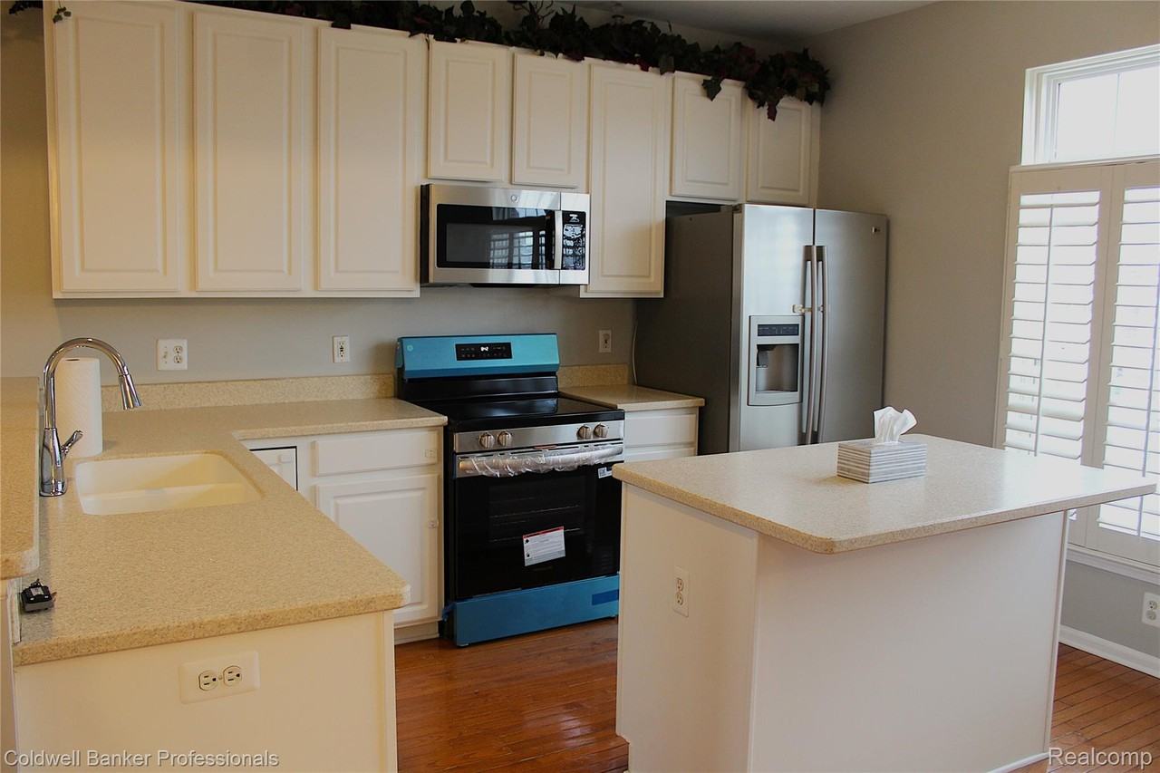 387 Cherry Orchard Rd - Photo 6 of 23