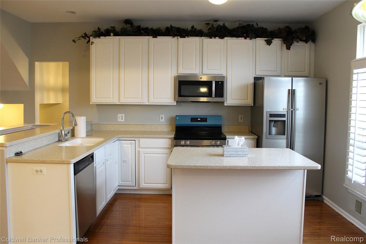 387 Cherry Orchard Rd - Photo 7 of 23