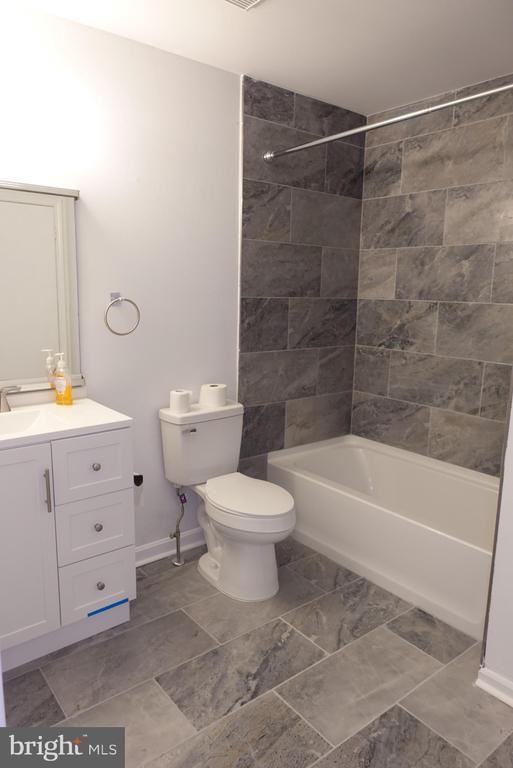 4 Provincetown Dr - Photo 6 of 20