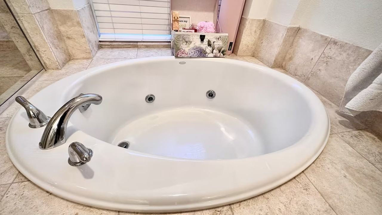 1237 Tioga Dr #1 - Photo 5 of 16