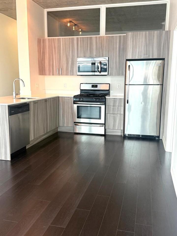 1345 S Wabash Ave - Photo 5 of 11