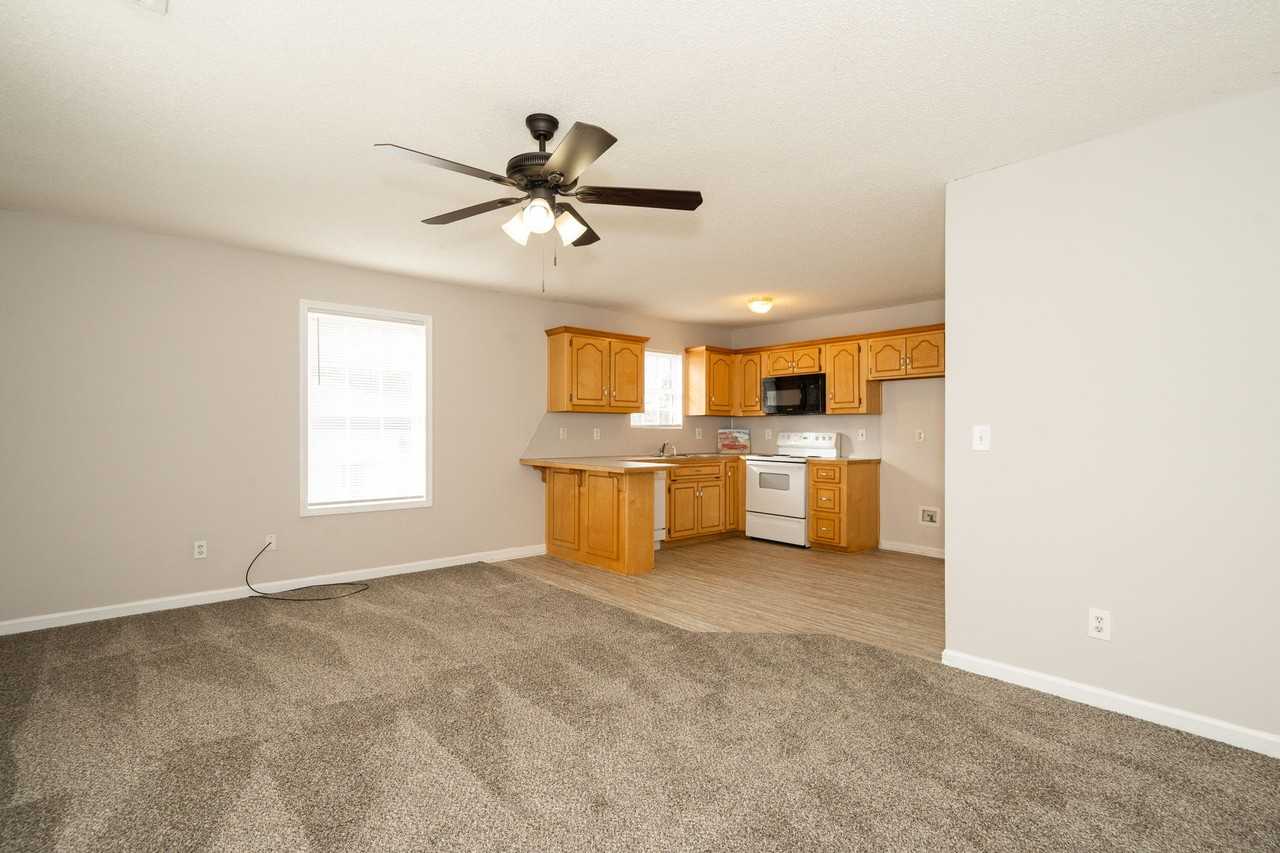 100 Hanna DriveUnit C #C - Photo 7 of 25