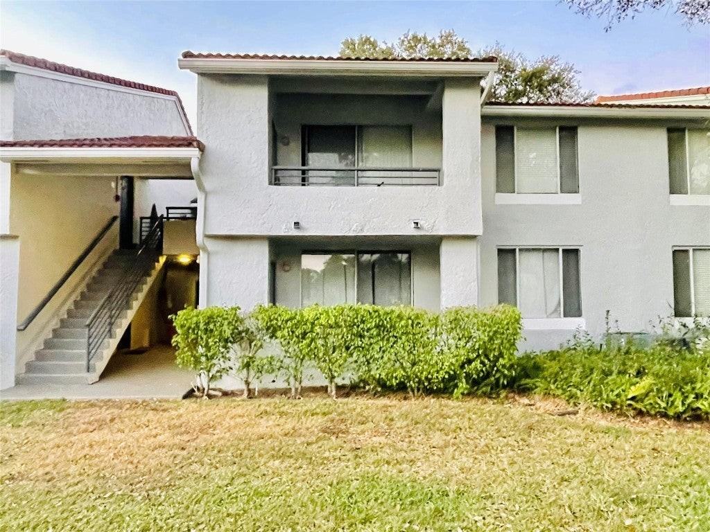 851 Lyons Rd - Photo 3 of 34