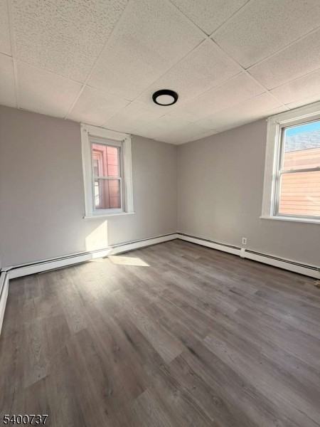 134 E Jersey St Apt 4 - Photo 3 of 9
