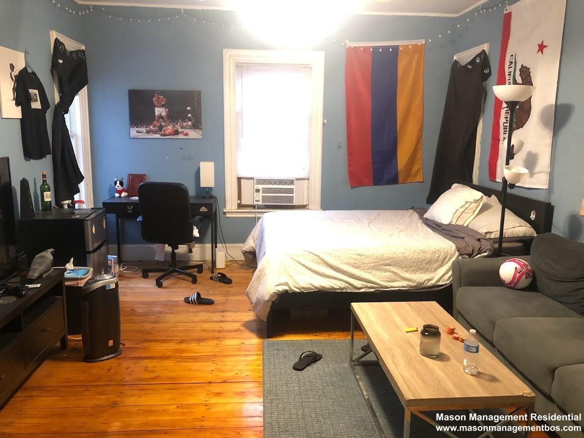 41 Gardner St - Photo 3 of 11