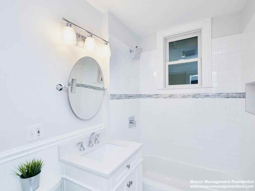 38 Roseway St #2 - Photo 2 of 11