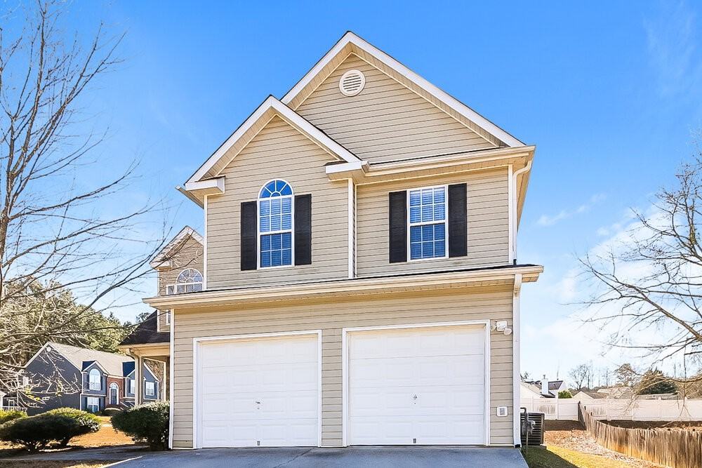 1091 Wynnbrook Ln - Photo 4 of 17