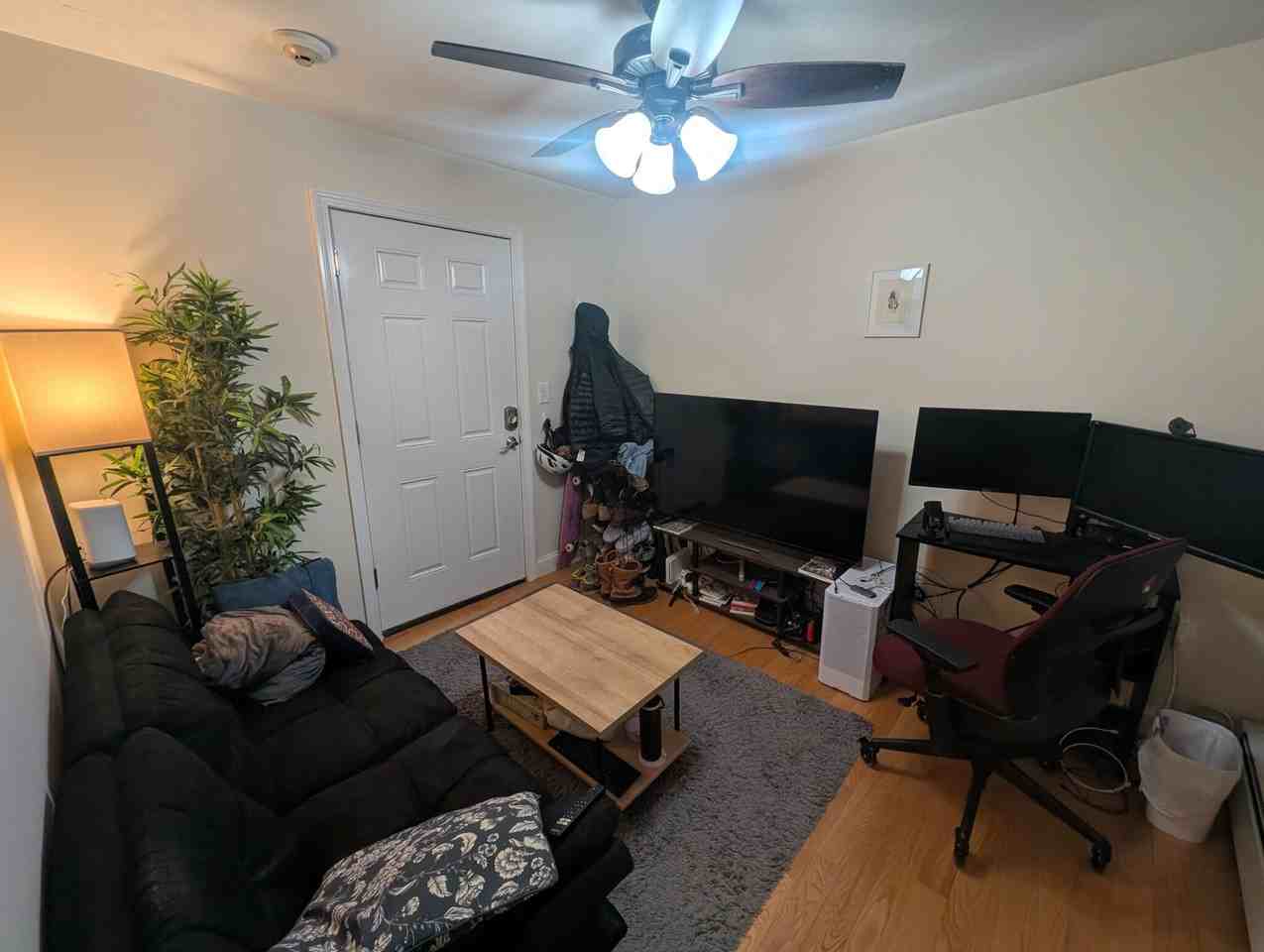 1057 Cambridge St #4F - Photo 7 of 11