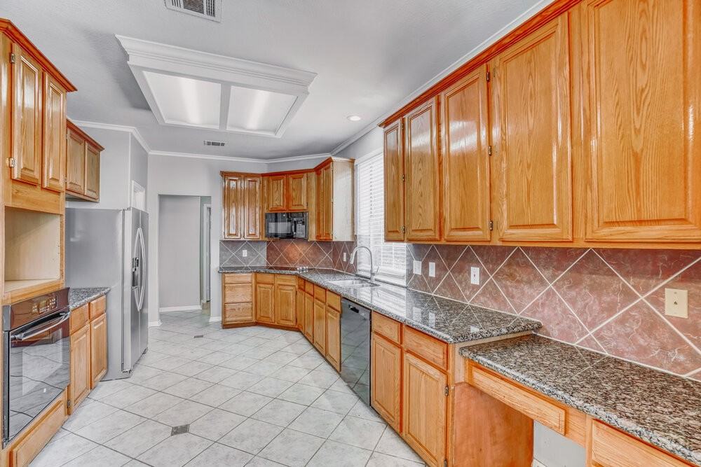 3931 Echo Mountain Dr - Photo 7 of 17