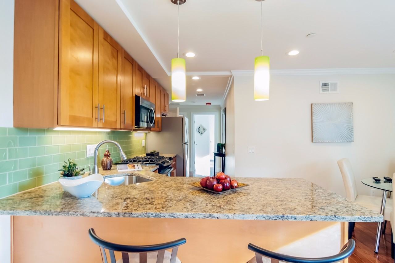 111 Maverick St #1 - Photo 3 of 15