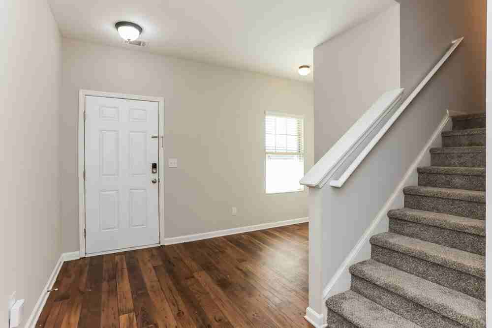 4059 Clay Ct Se - Photo 4 of 17