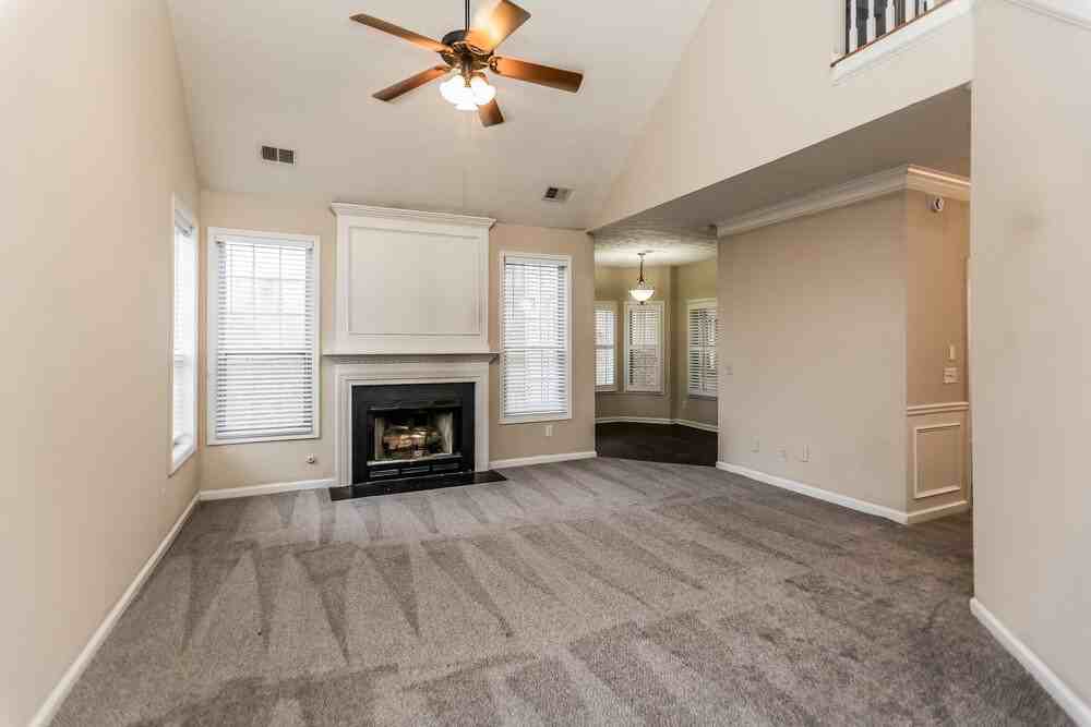 169 Weatherstone Dr - Photo 4 of 17