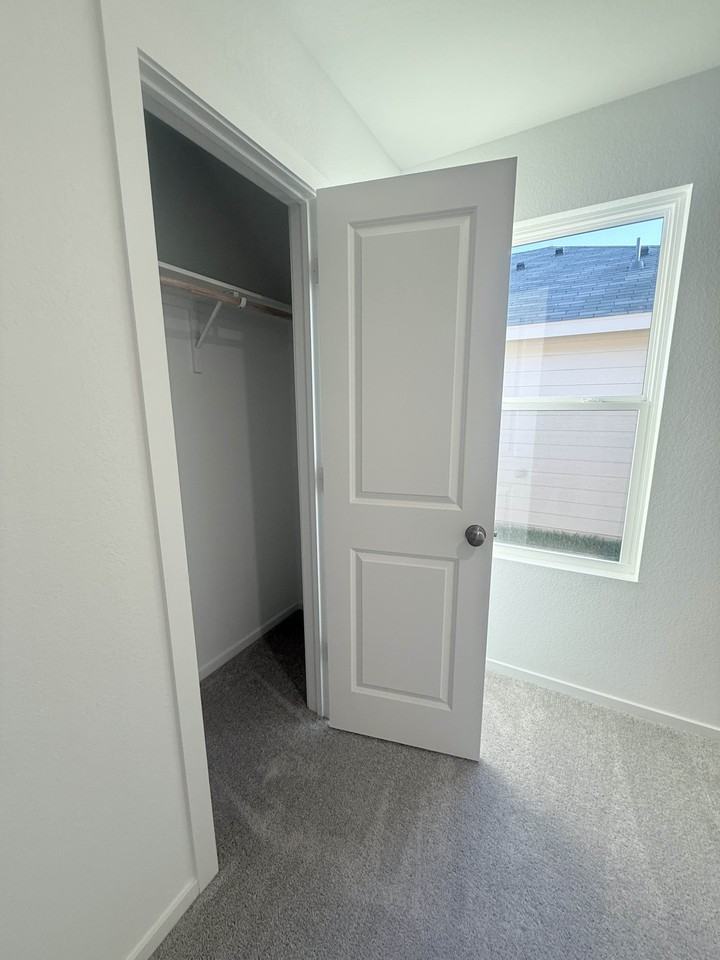 21602 Cottonwood Meadows Trail - Photo 5 of 11