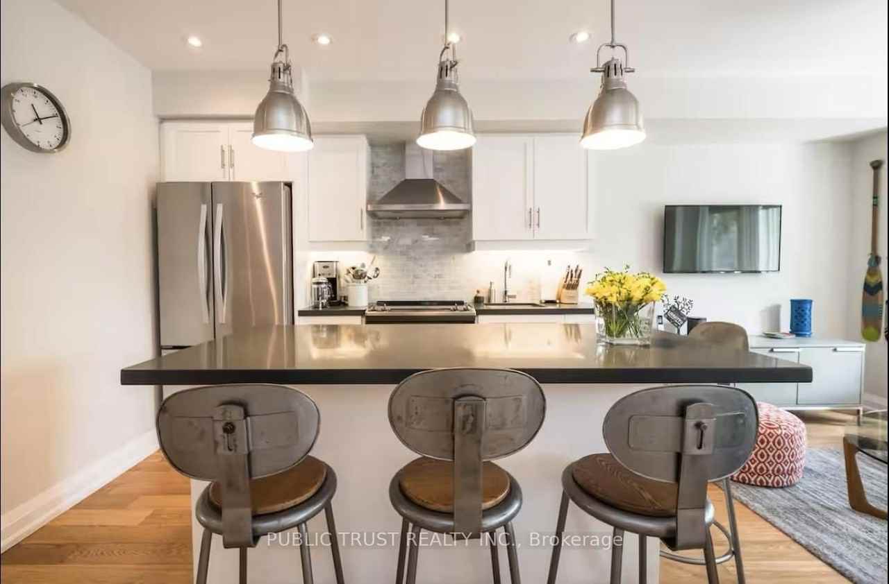 72 Grace Street #2nd&3rd FL - Photo 6 of 20