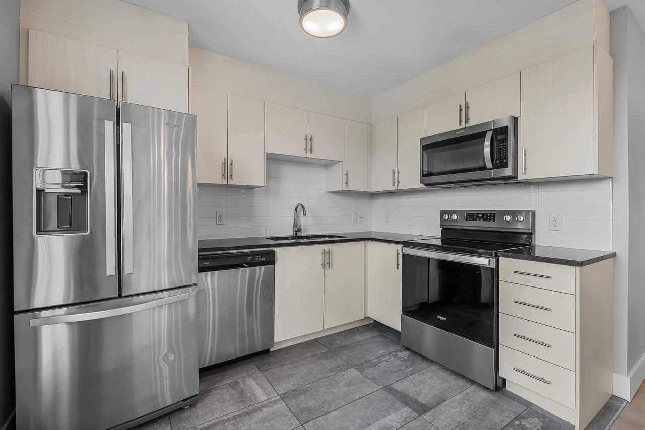 3569 Dutch Village Road - Photo 4 of 50