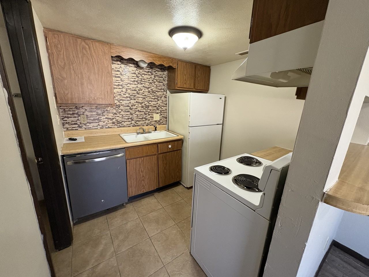 3446 West Richwoods Boulevard - Photo 4 of 15