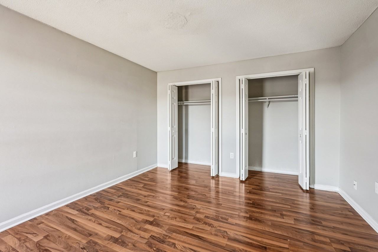 Sharonridge Apartments - Photo 3 of 38