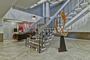 featured image of 230 Huntington Close Ne