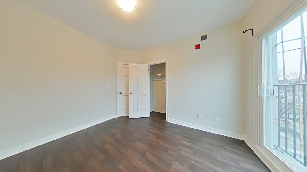 940 Bloor Street West - Photo 6 of 8