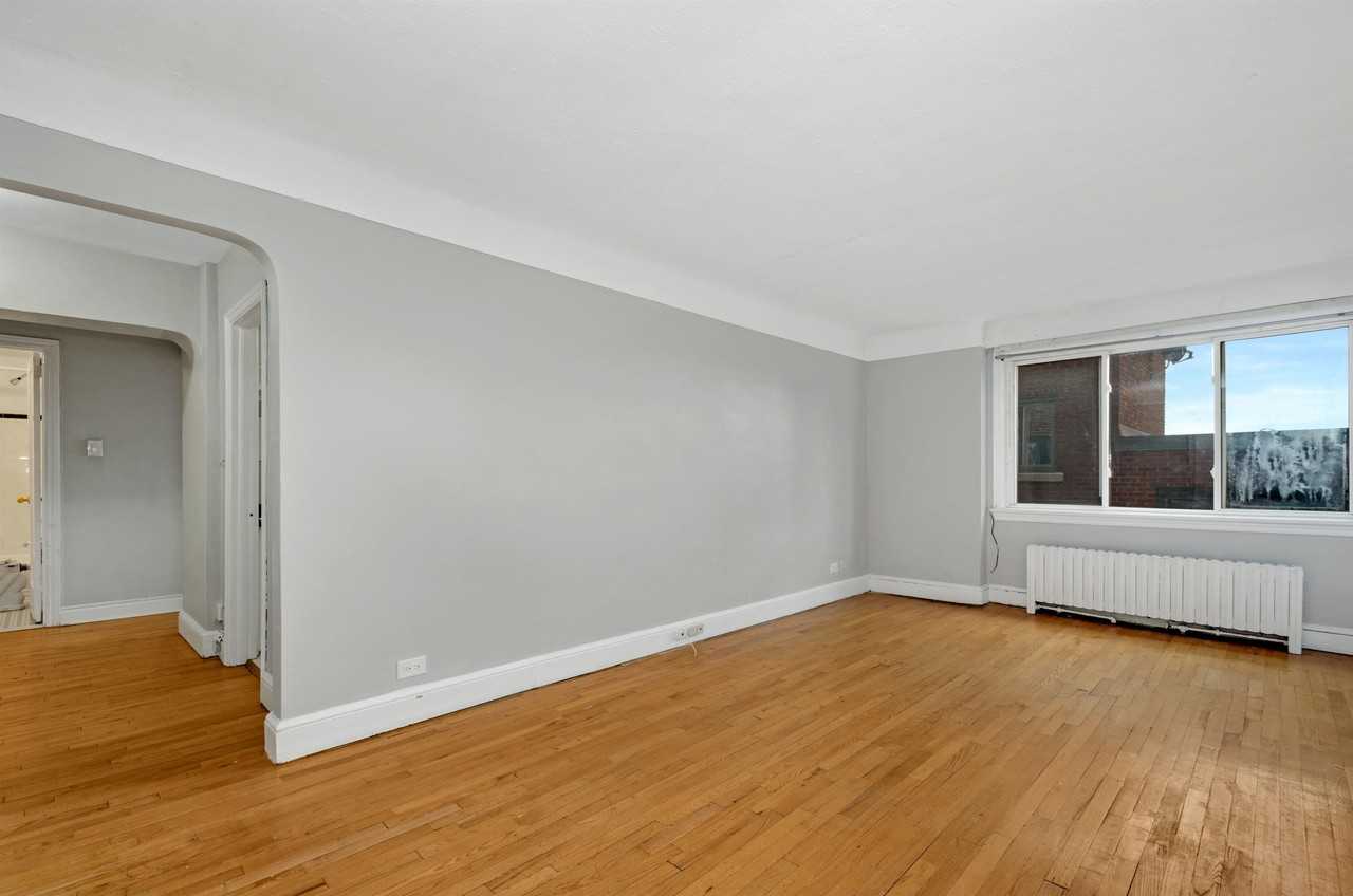 350 Chapel Street - Photo 4 of 11