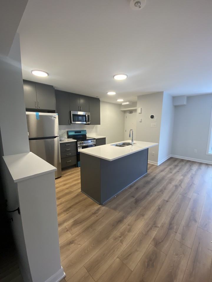 21-401 Glenroy Gilbert Drive - 21 - Photo 2 of 5