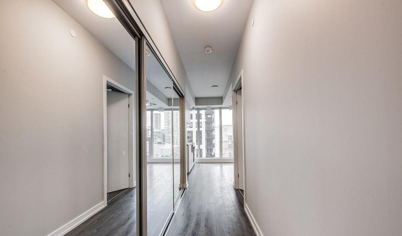 77 Shuter Street - Photo 4 of 16