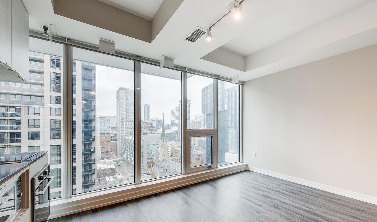 77 Shuter Street - Photo 5 of 16