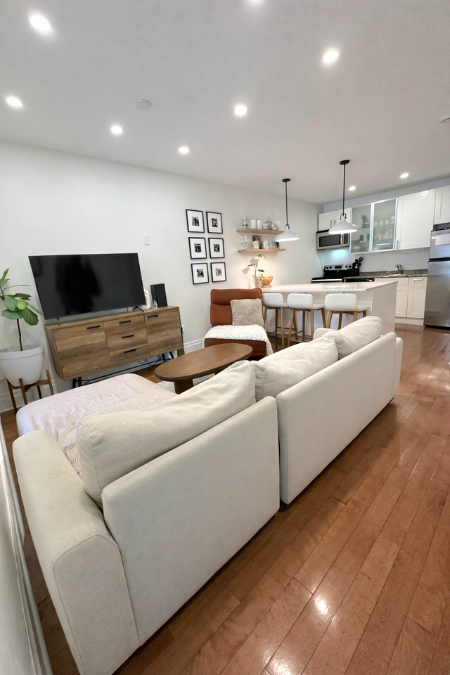 883 Gerrard Street East - Photo 4 of 19