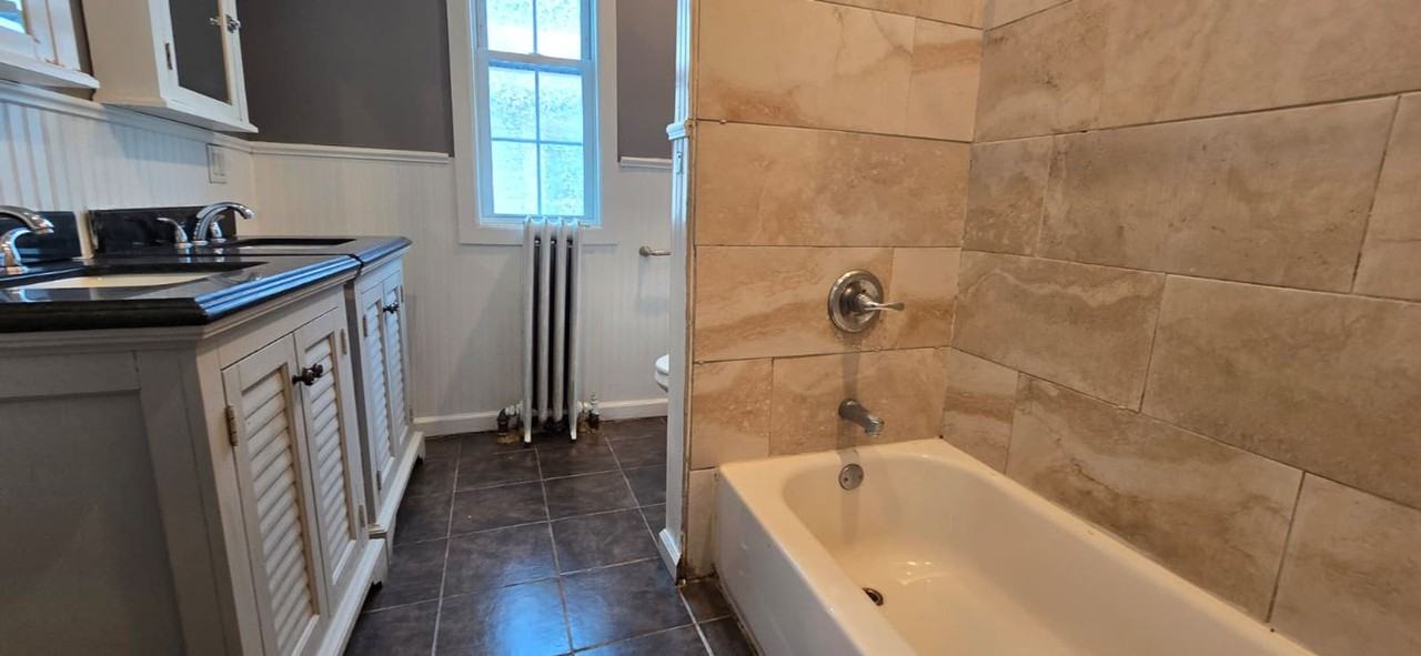 Wonder 5 Bedroom Student Housing - Photo 5 of 13