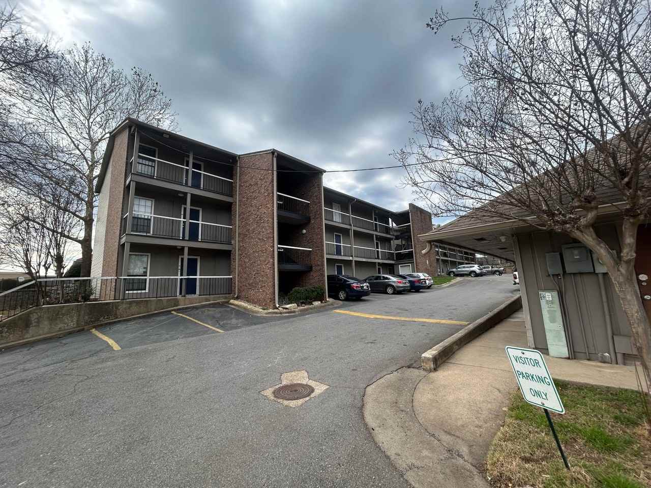 Hidden Valley - Photo 3 of 5