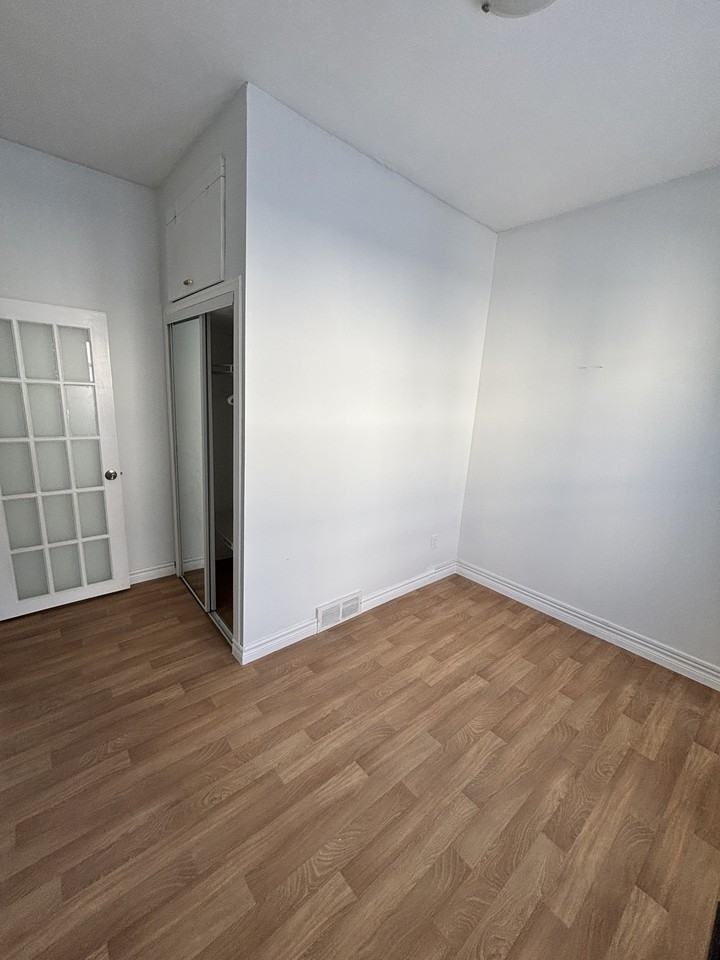 78 St Vital Rd - Photo 7 of 35