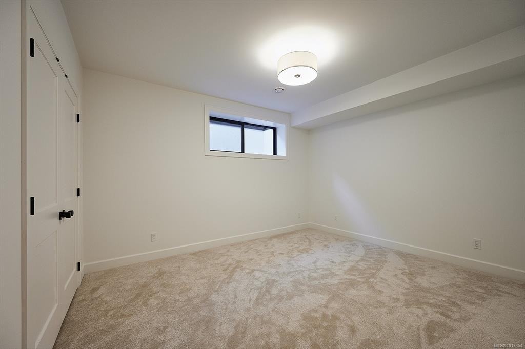 2314 Windsor Rd - Photo 7 of 50