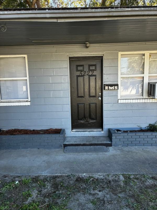 5222 Lexington Ave - Photo 2 of 12