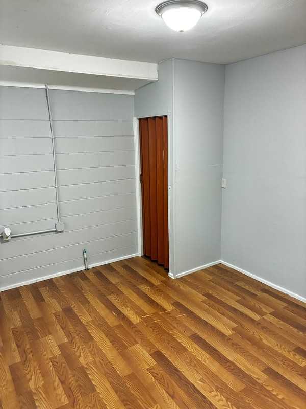 5222 Lexington Ave - Photo 7 of 12