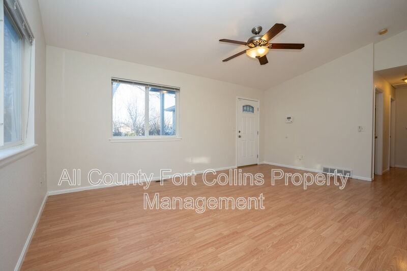 2450 Emerald St - Photo 3 of 19