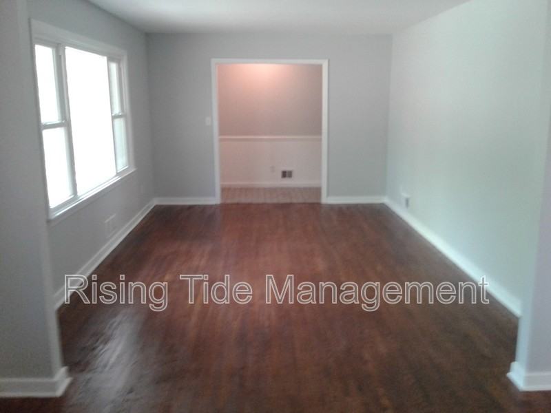 1134 Springview St - Photo 2 of 28