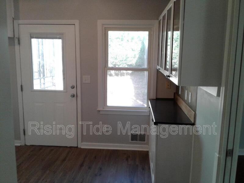 1134 Springview St - Photo 6 of 28