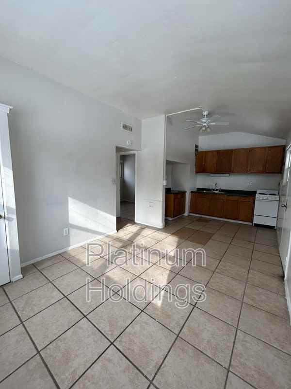 1055 Neville Ave - Photo 2 of 13