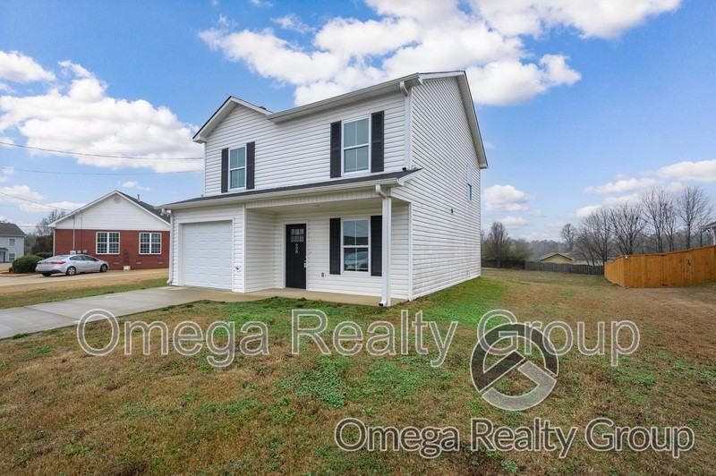 608 9th Ter - Photo 2 of 32