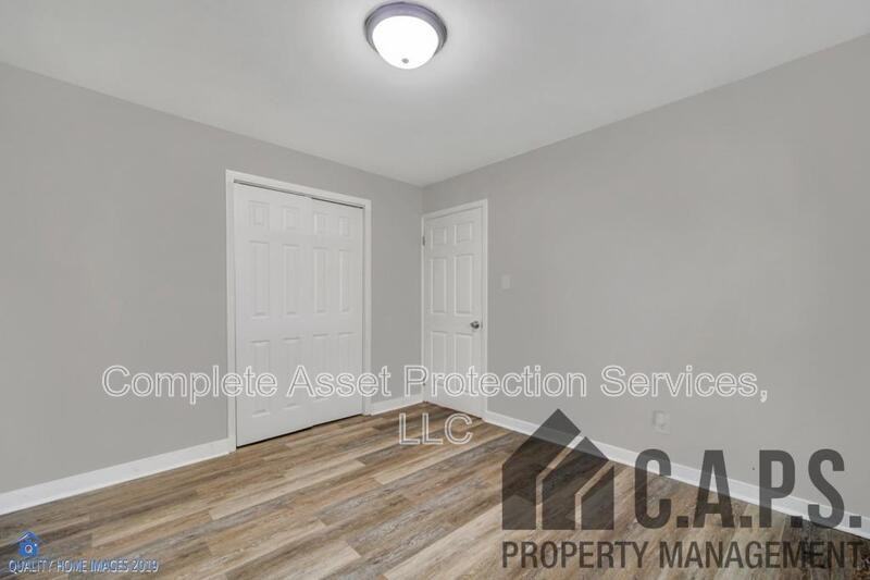 7744 Bertram Ave - Photo 6 of 13