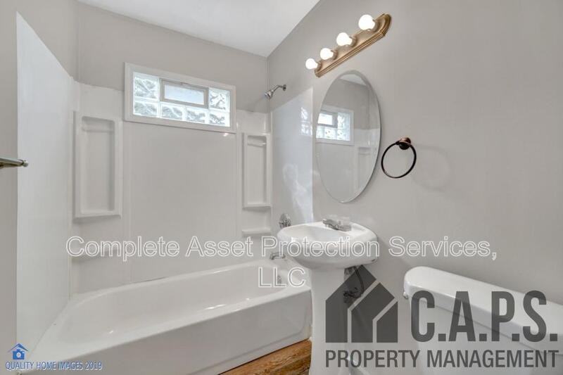 7744 Bertram Ave - Photo 7 of 13