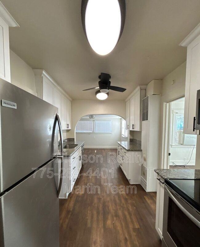 512 C St - Photo 6 of 25