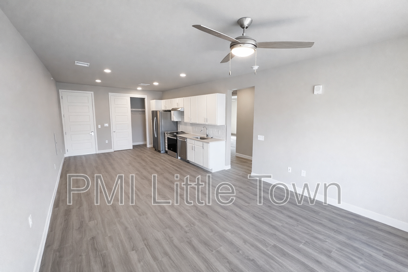 12983 W Ida Ave #401 - Photo 5 of 20