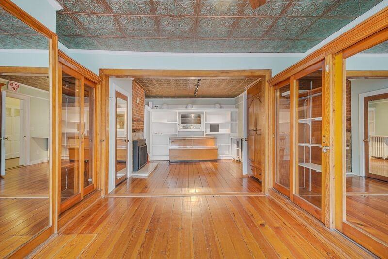 1109 Caroline St - Photo 2 of 38