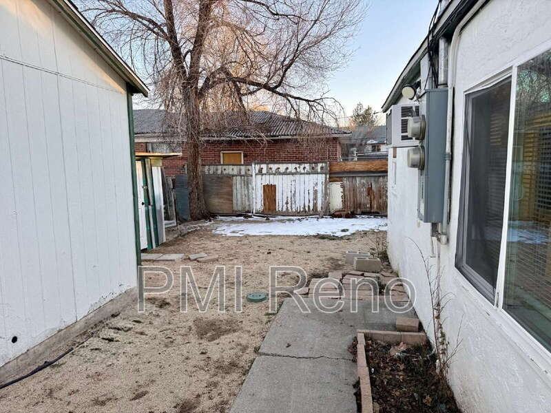 1931 1/2 Valley Rd #A - Photo 4 of 22