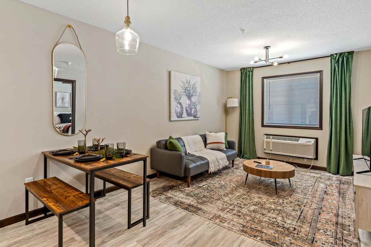 RWC Building 2820 - Photo 4 of 17