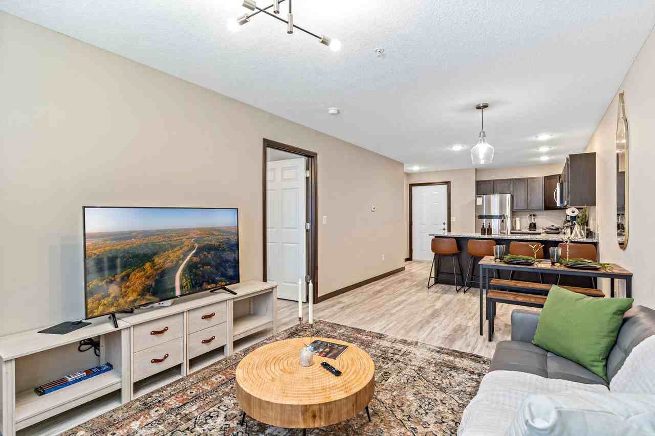 RWC Building 2820 - Photo 5 of 17